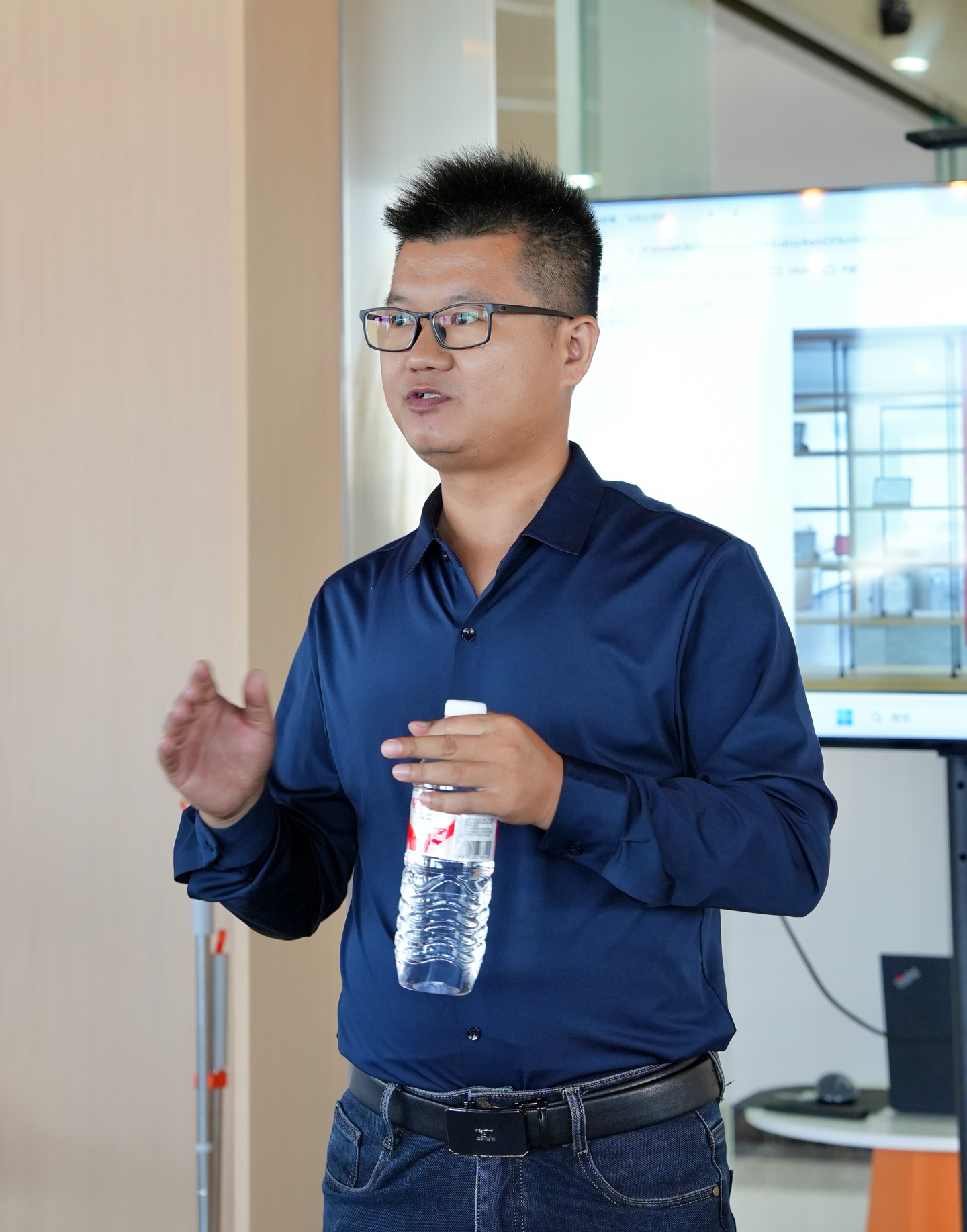 怿星科技桂林子公司乔迁新址,于山水画中开启研发新篇章(图1) 怿星科技桂林子公司乔迁新址,于山水画中开启研发新篇章(图1)